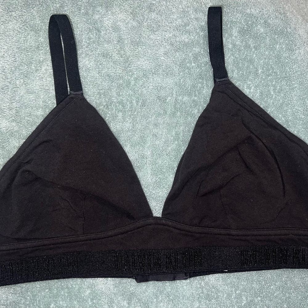 Calvin Klein Black bra bundle